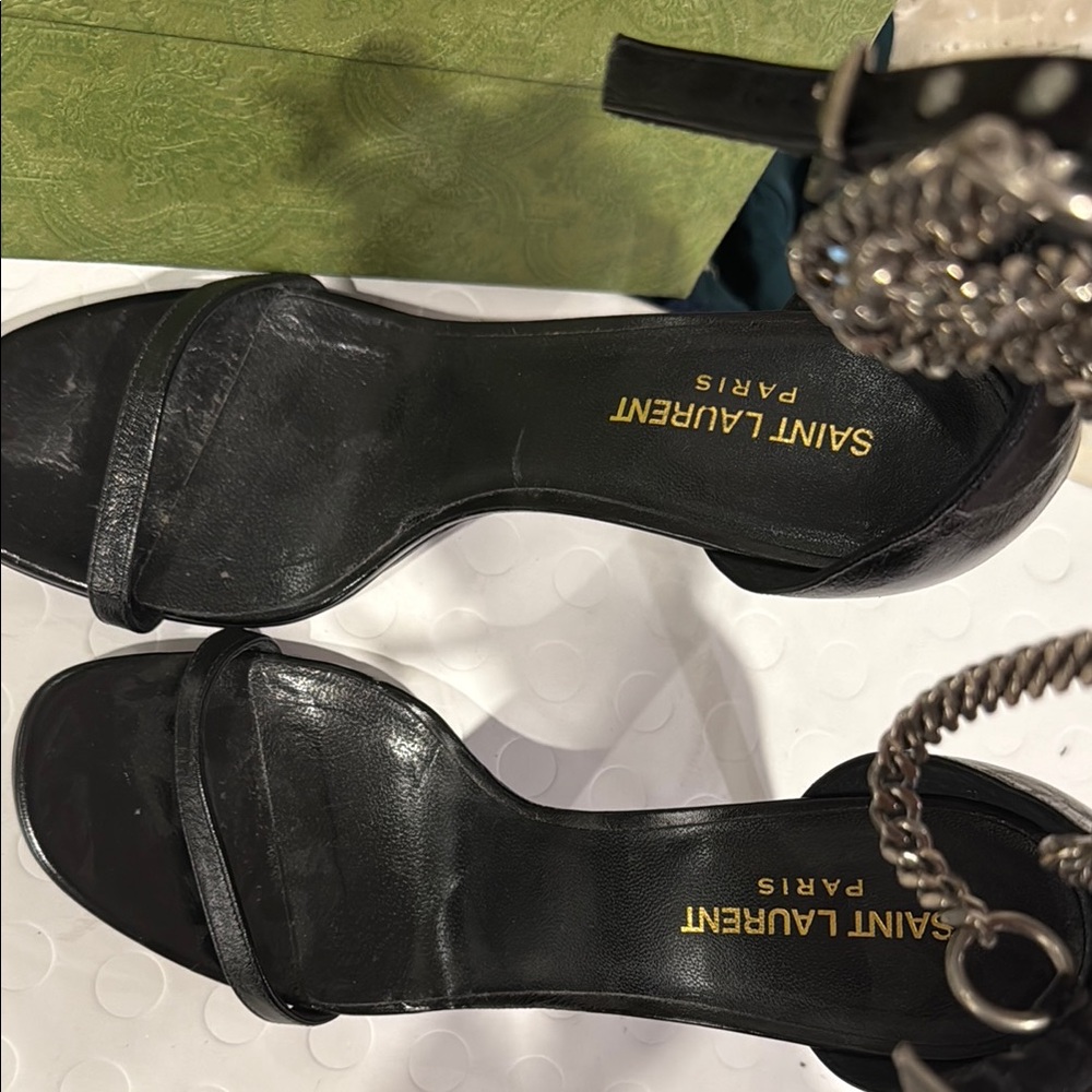 Elegant Black Stiletto Heels - Picture 7 of 8